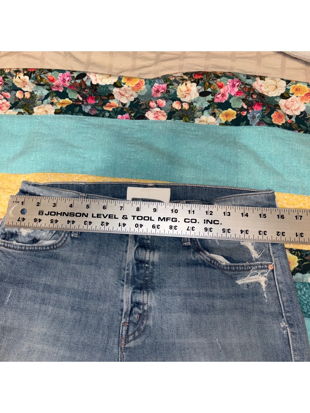Mother Superior $278 Woman’s 28 The Scrapper Cuff Ankle Frey Denim Jeans - Picture 8 of 9